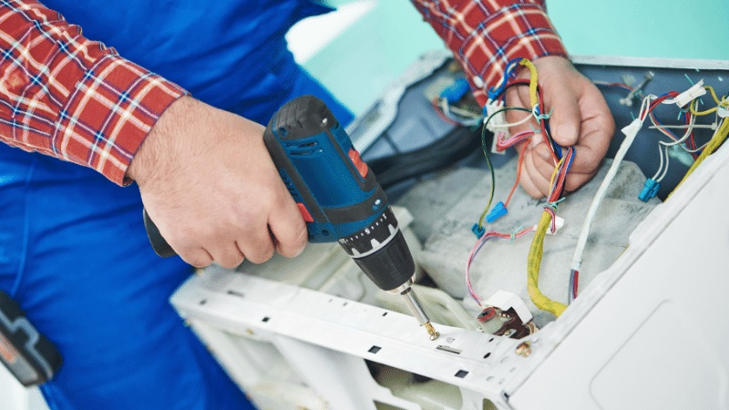 Köprübaşı Hisense Hisense çamaşır makinesi kart tamiri – Su almama arızası orijinal parça ile giderildi. - Teknik servis örneği